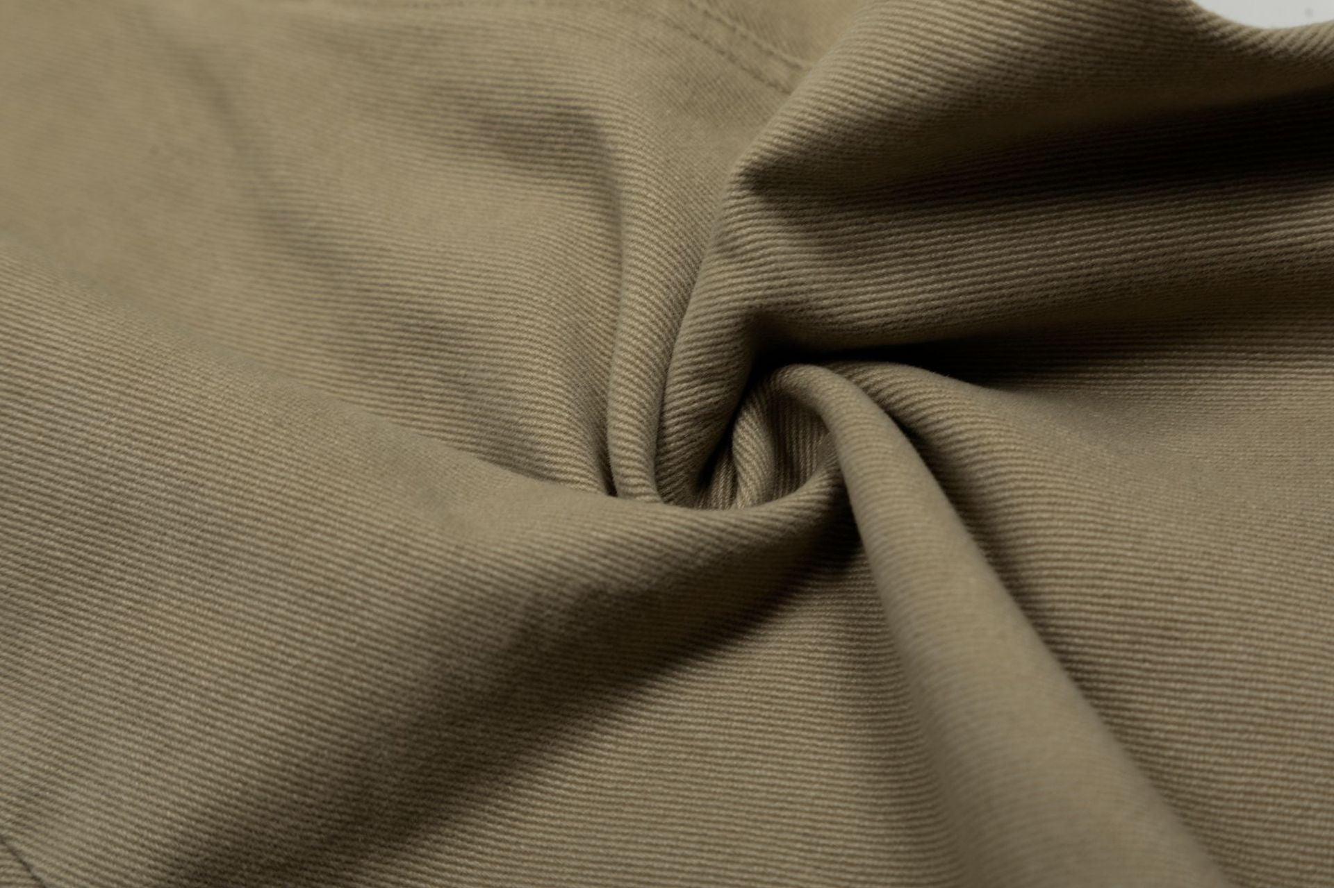 Wide Leg Curved Cargo Pants