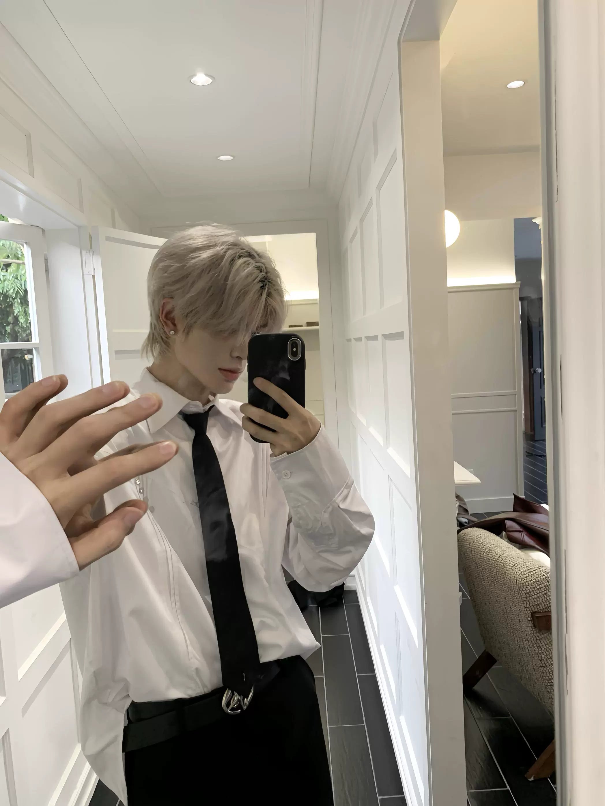Metal Studs Shoulder-Pad Pleats Long Sleeve Shirt & Tie
