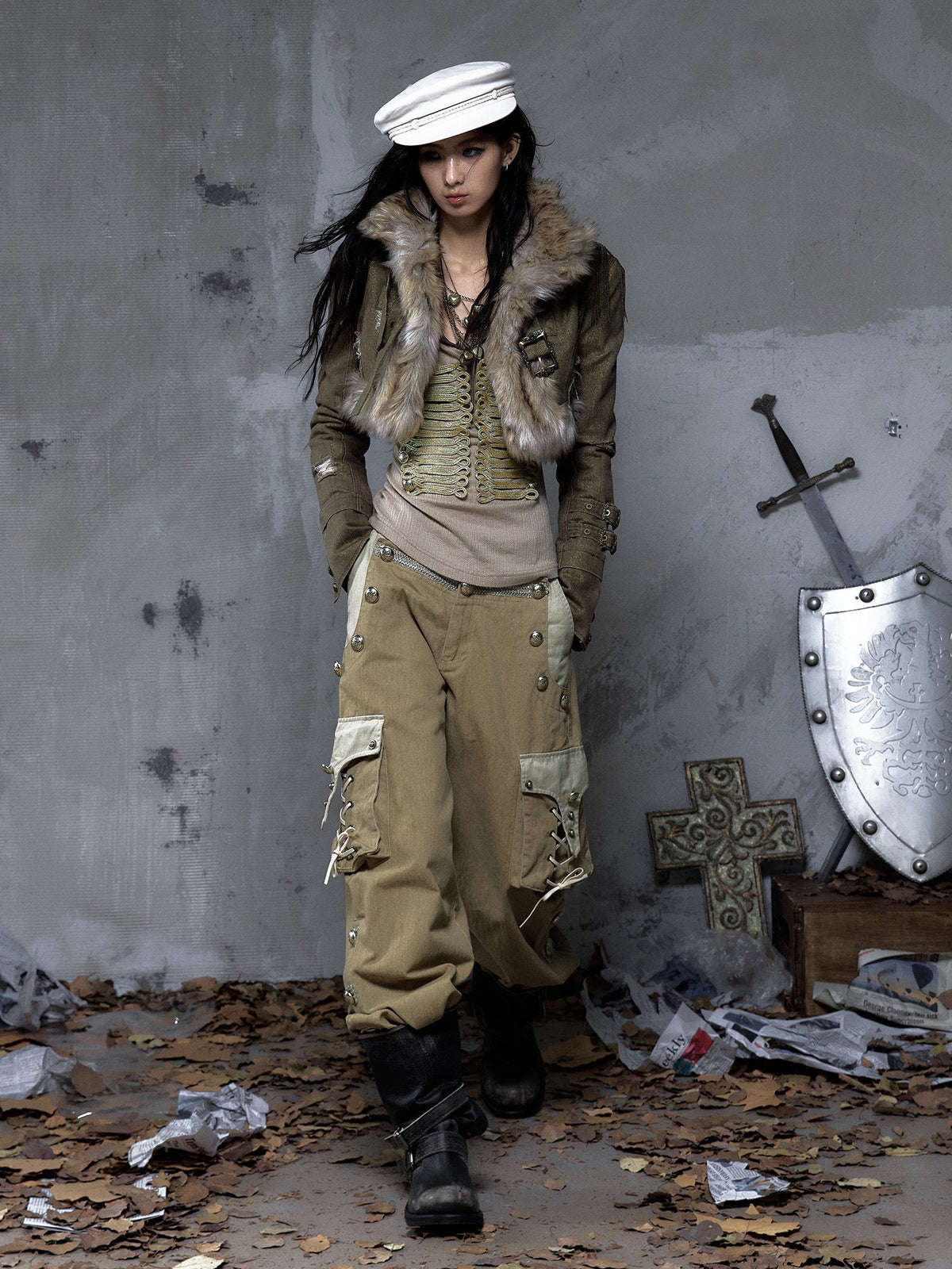 Panel Design Multi-Pocket Tapered Pants
