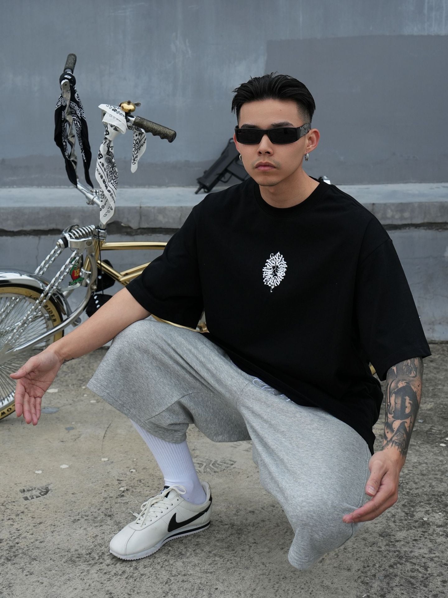West Coast Graphiti Manuskript Grafik T-Shirt