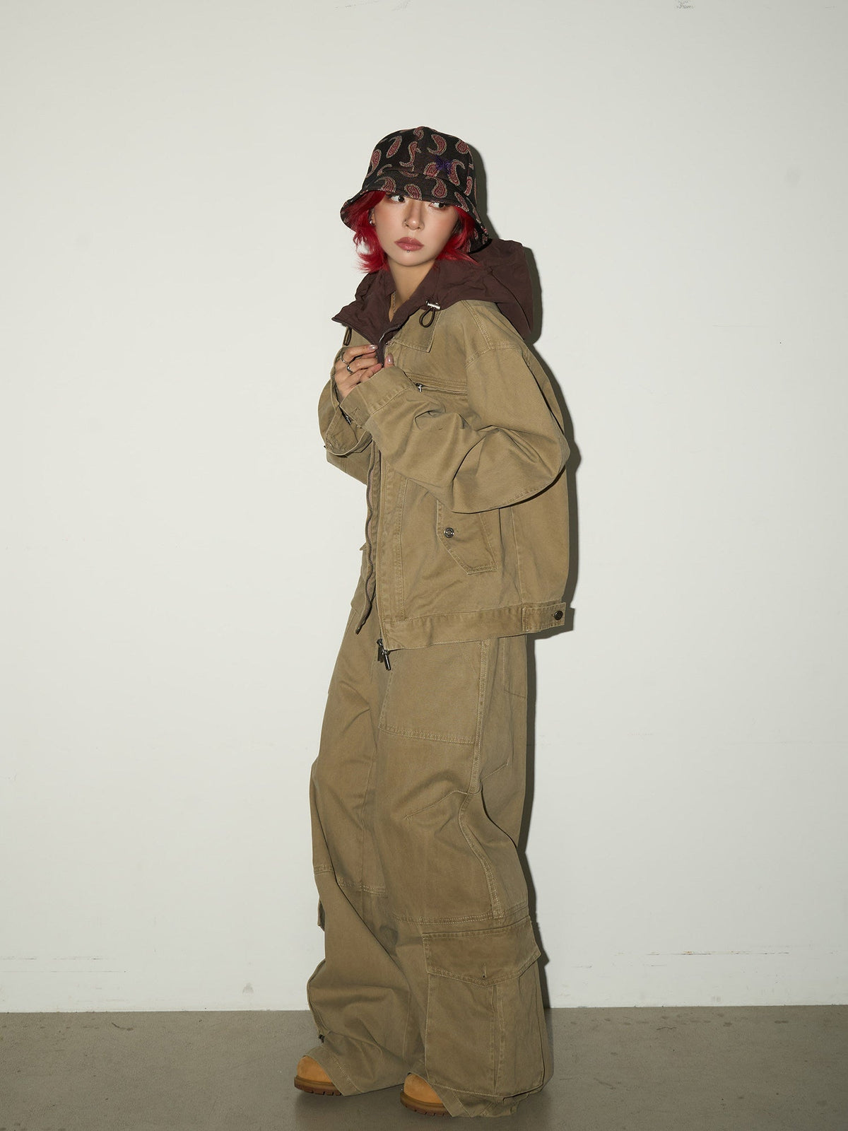 Fake Layered Hooded Jacket & Multi Pocket Cargo Pants Setup