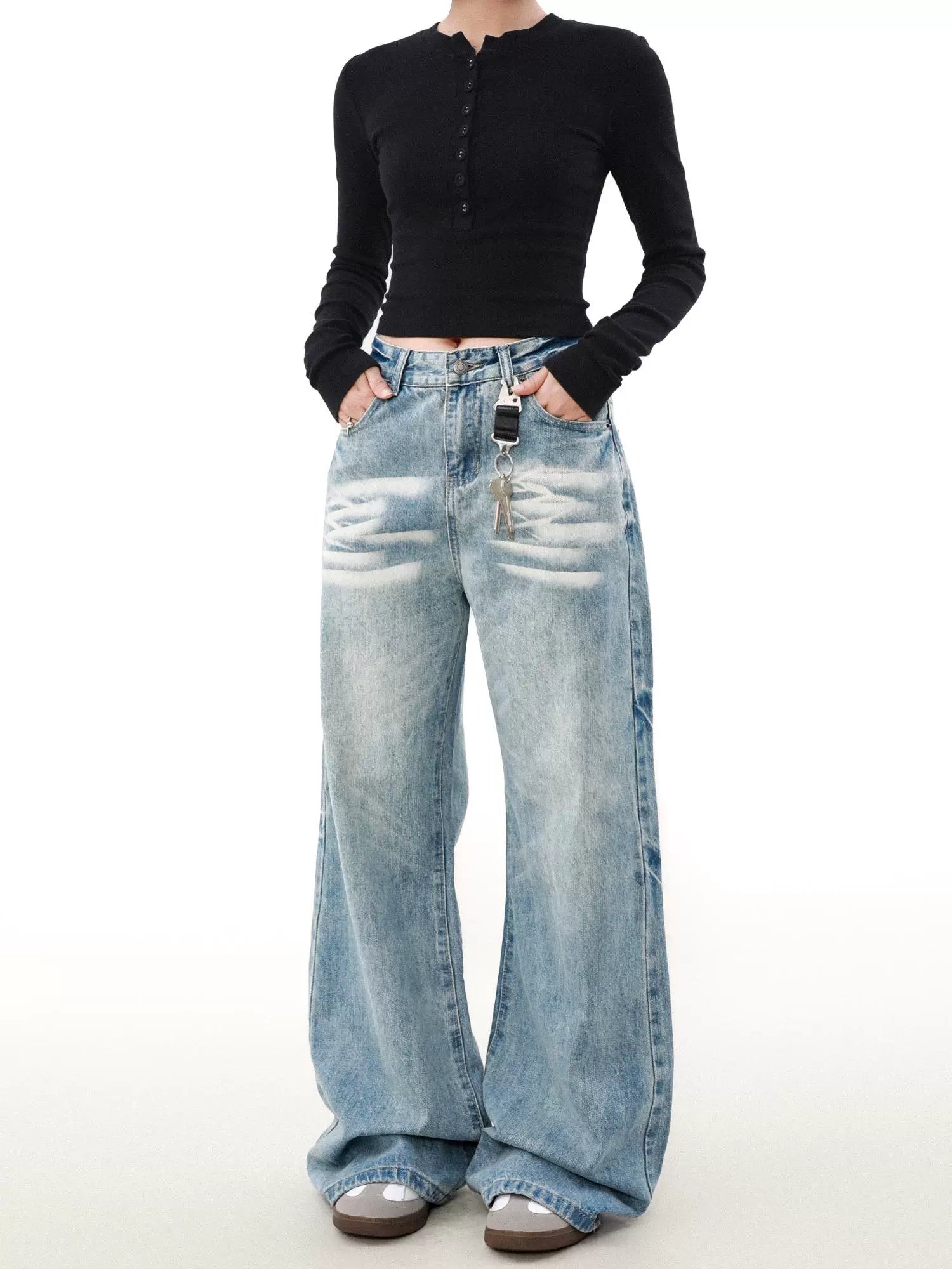 Crease Design Whisker Loose Jeans