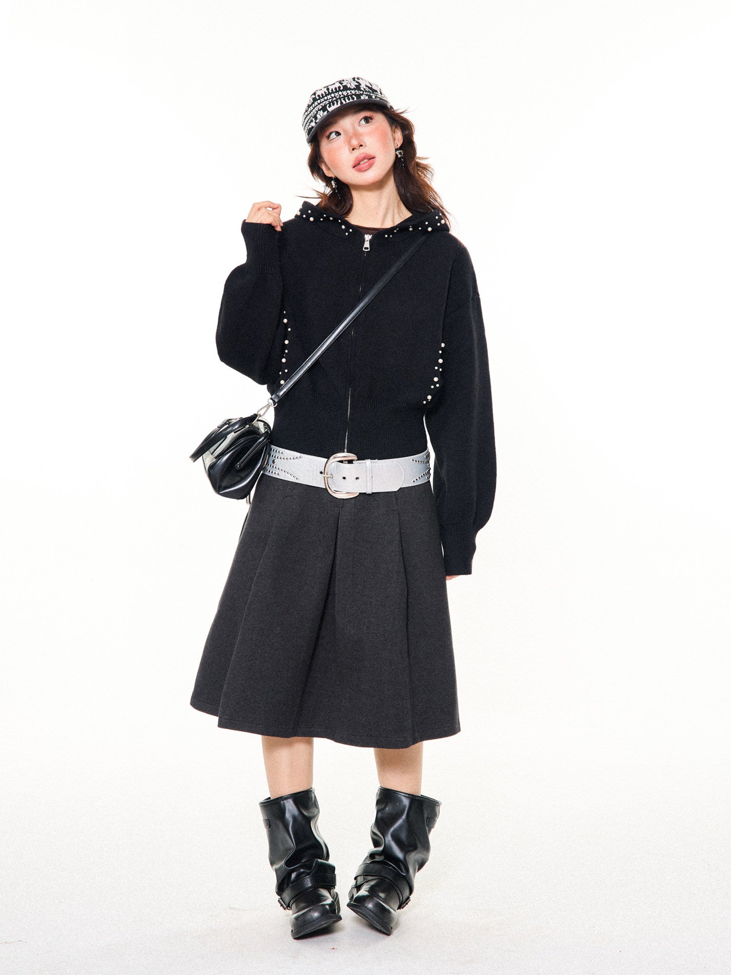Pearl Embroidery Cropped Zipper Hoodie