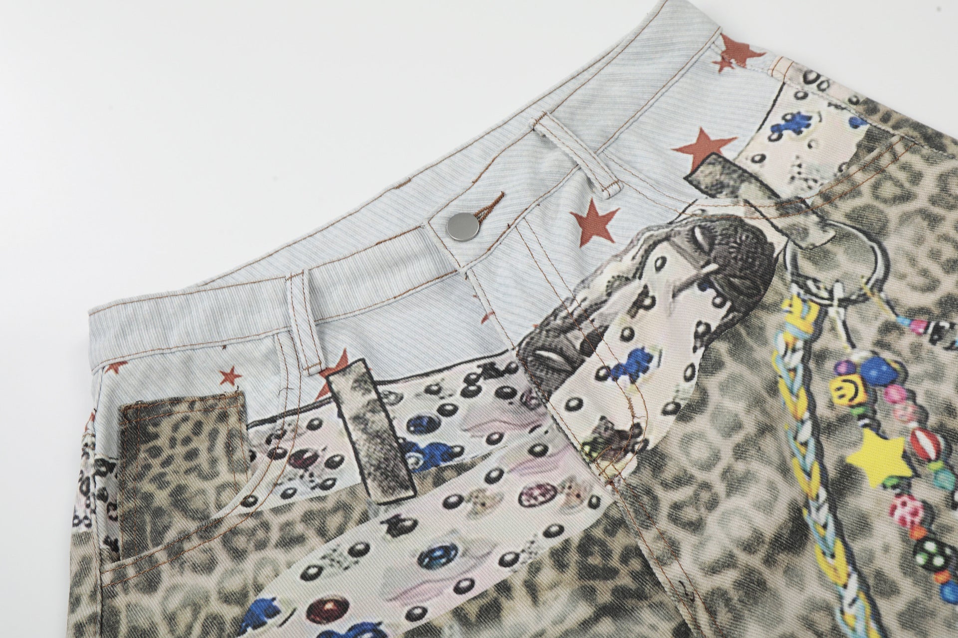 Allover Leopard Print Wide Leg Short Denim Jeans