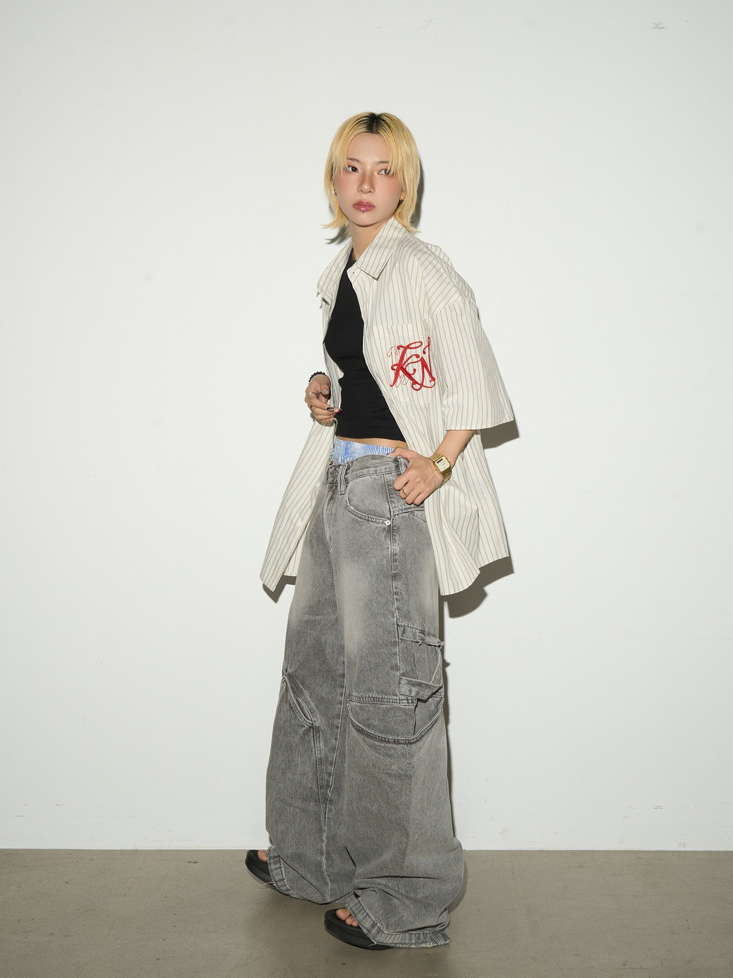 Washed Panel Cargo Pocket Wide Leg Denim Jeans
