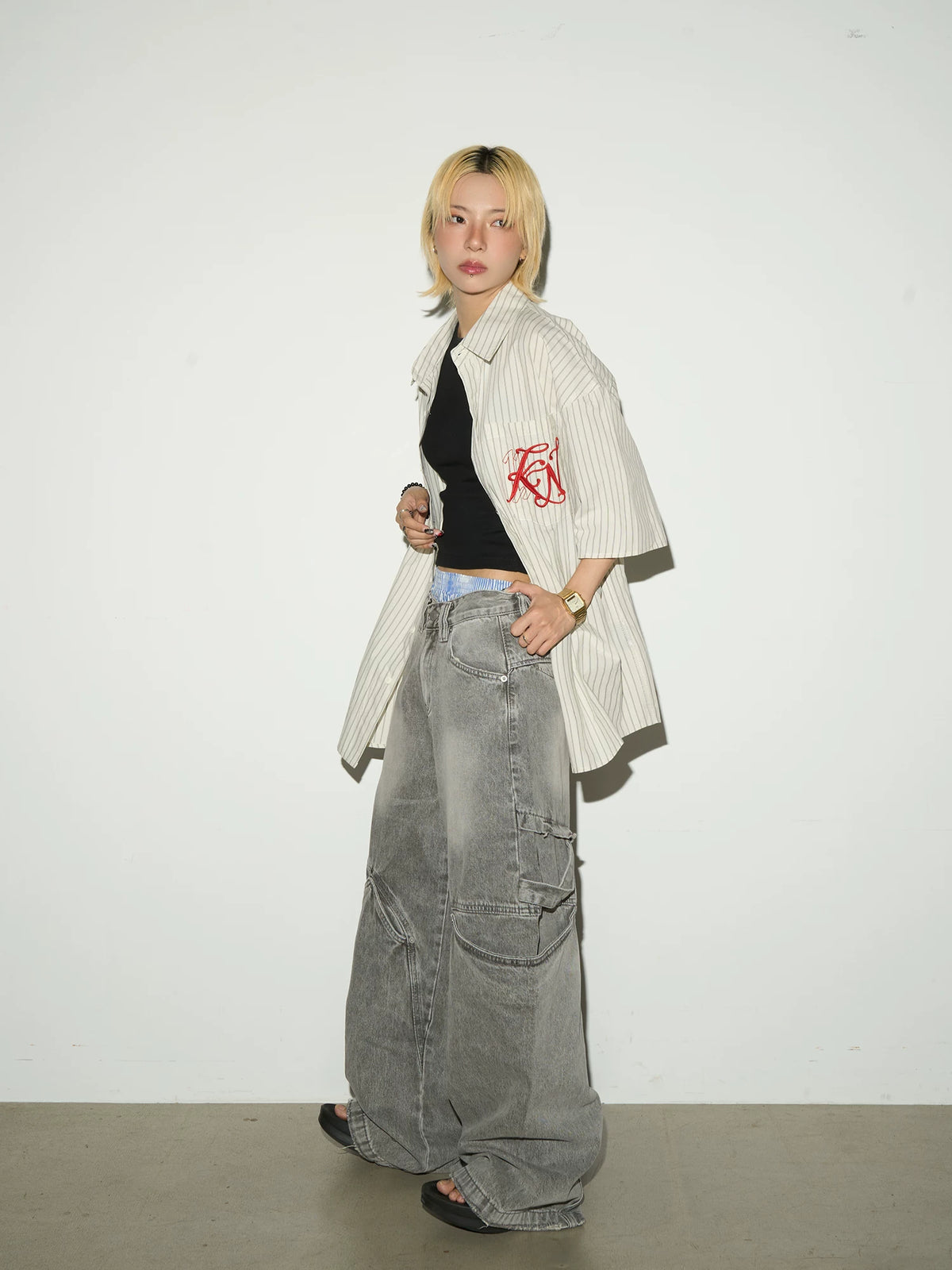 Washed Panel Cargo Pocket Wide Leg Denim Jeans