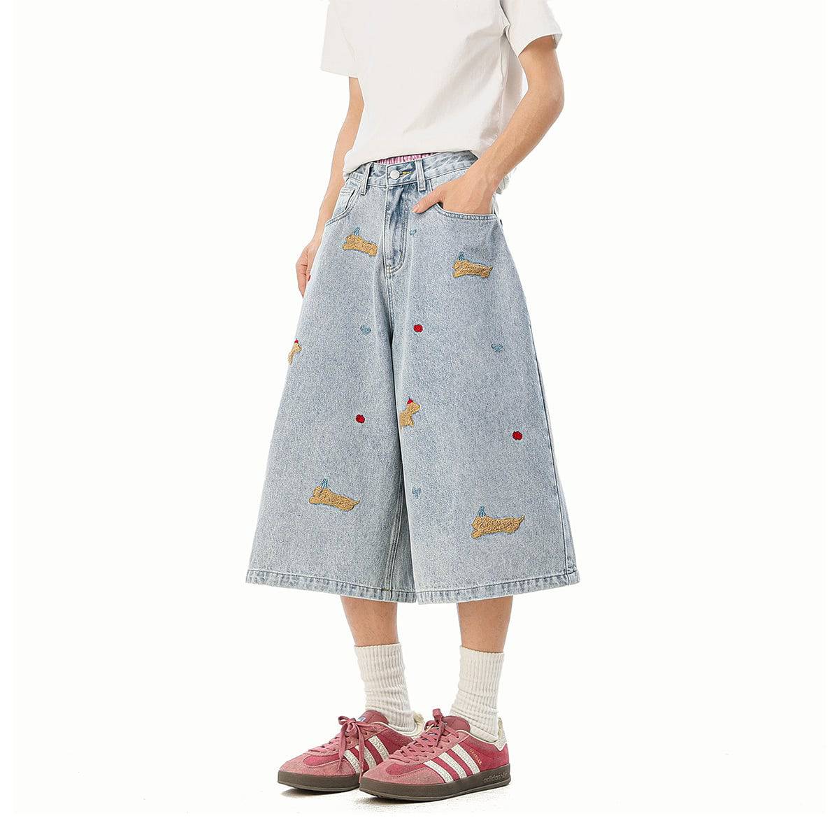 Short en jean brodé Toys