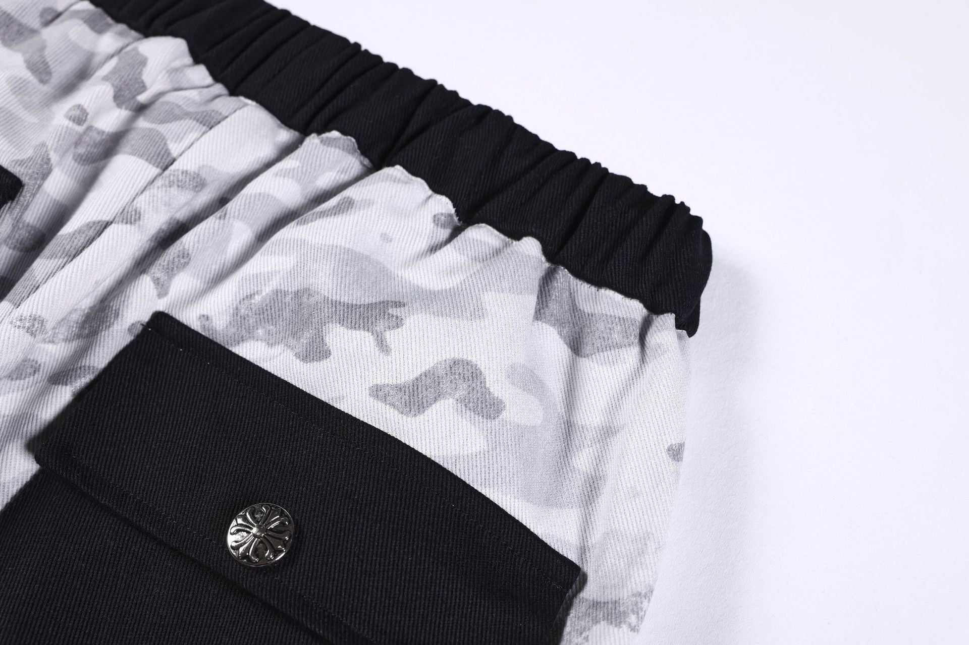 Camouflage Letter Print Cargo Pants
