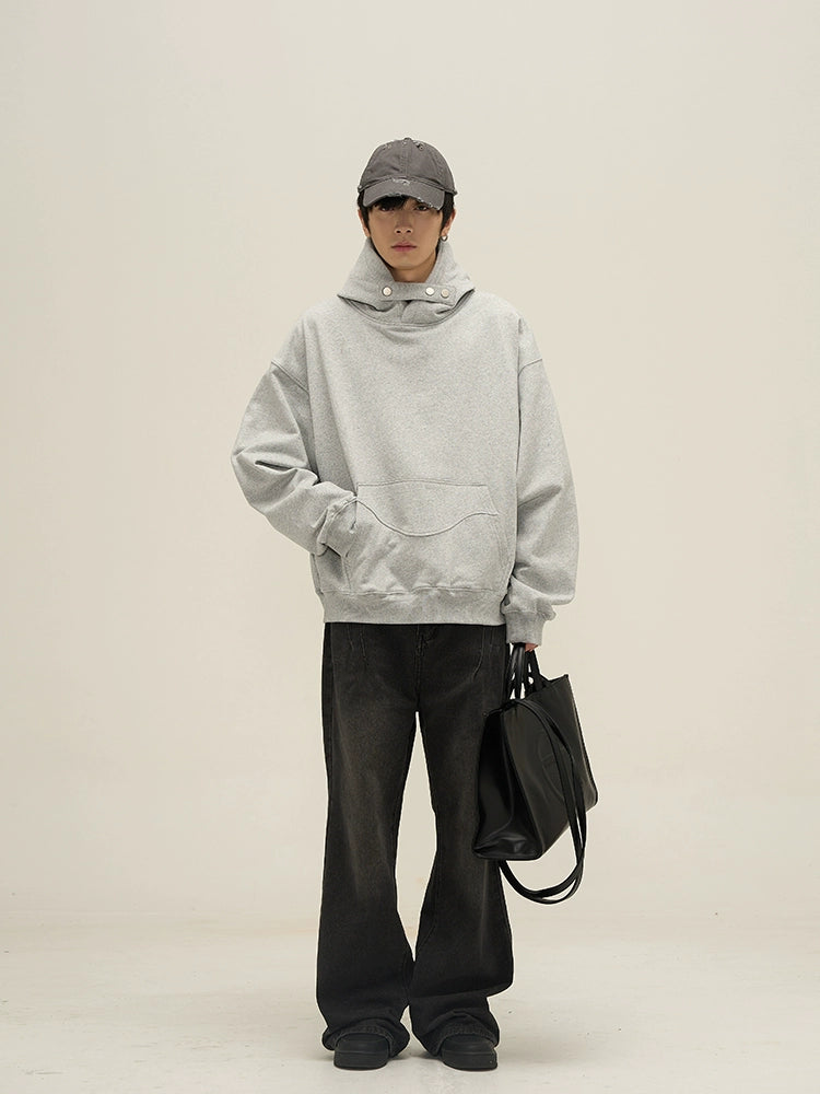 Felpa oversize con cappuccio a collo alto