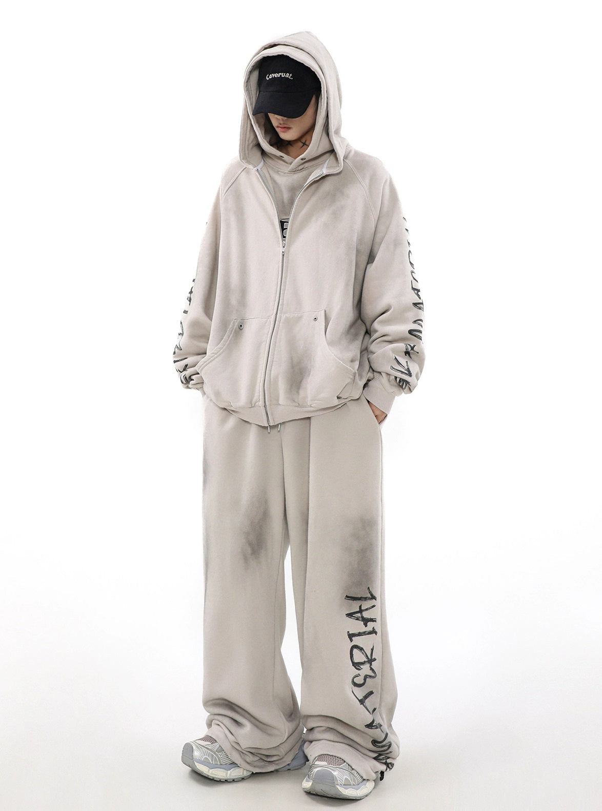 Ensemble sweat à capuche zippé surdimensionné à patch graffiti et pantalon de survêtement large à motif graffiti