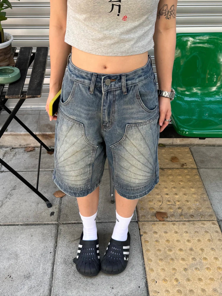Pantaloncini in denim blu slavato, lunghezza al ginocchio