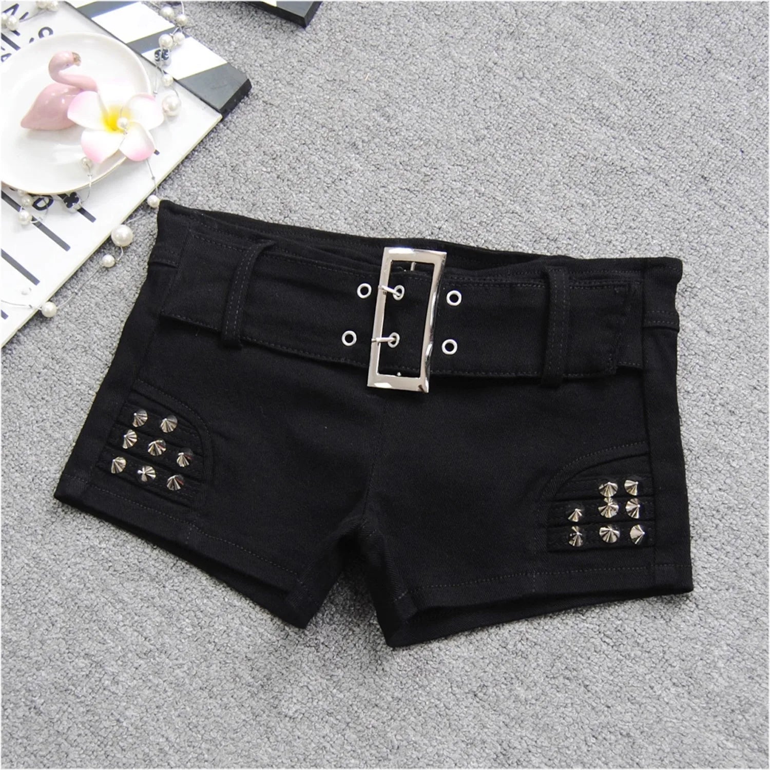 Shorts met knoopzakken