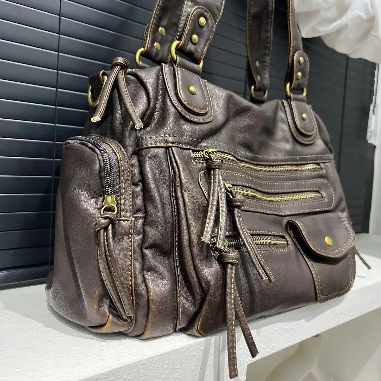 Sac à main en cuir à plusieurs compartiments et fermeture éclair Y2K