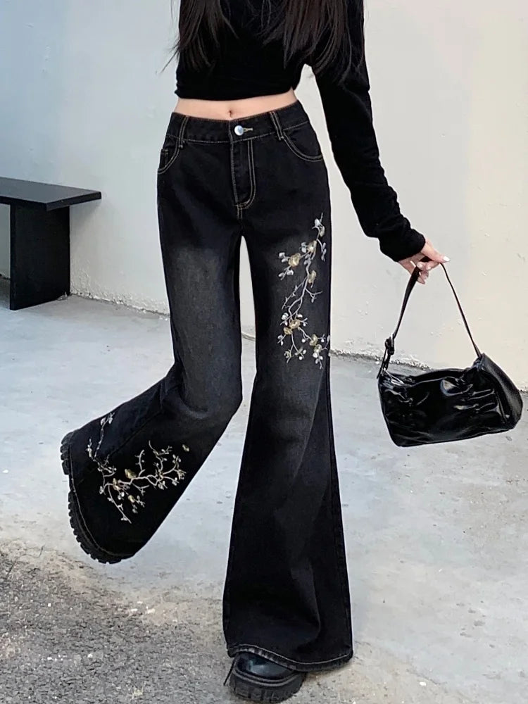 Vintage Flower Embroidered Flare Jeans