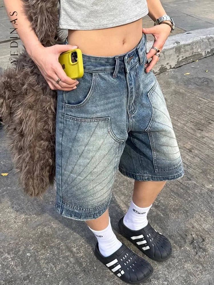 Pantaloncini in denim blu slavato, lunghezza al ginocchio