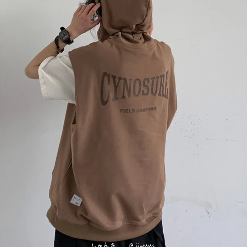 Ärmelloses Baumwoll-Tanktop mit Buchstabenaufdruck und Kapuzen-T-Shirt