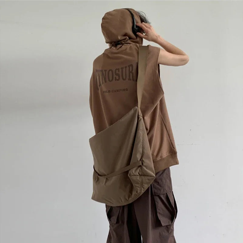 Ärmelloses Baumwoll-Tanktop mit Buchstabenaufdruck und Kapuzen-T-Shirt