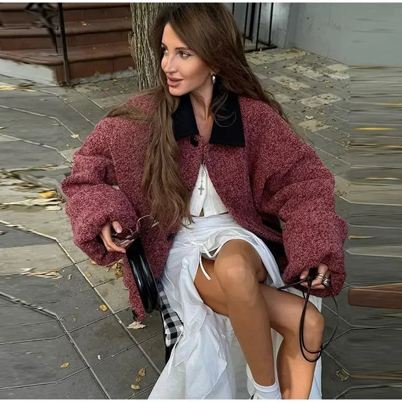 Chaqueta elegante con paneles y cuello vuelto para mujer