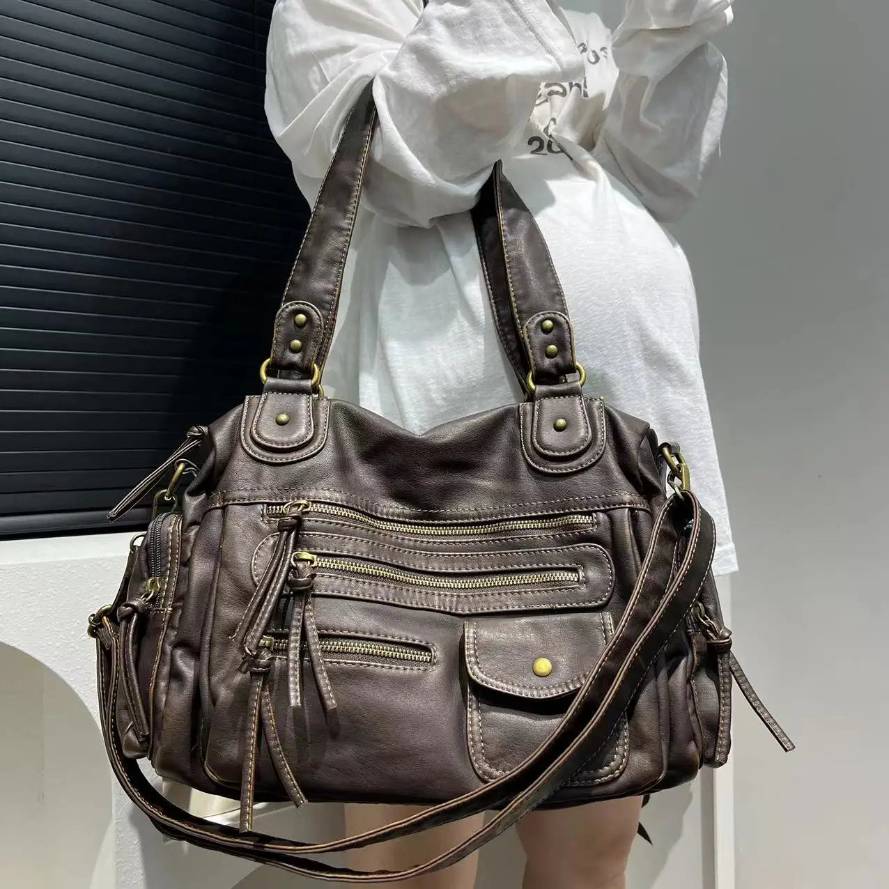 Sac à main en cuir à plusieurs compartiments et fermeture éclair Y2K