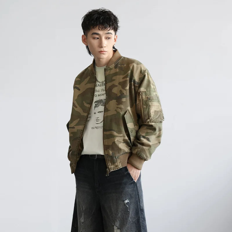 Chaqueta bomber de béisbol con estampado de camuflaje estilo americano vintage