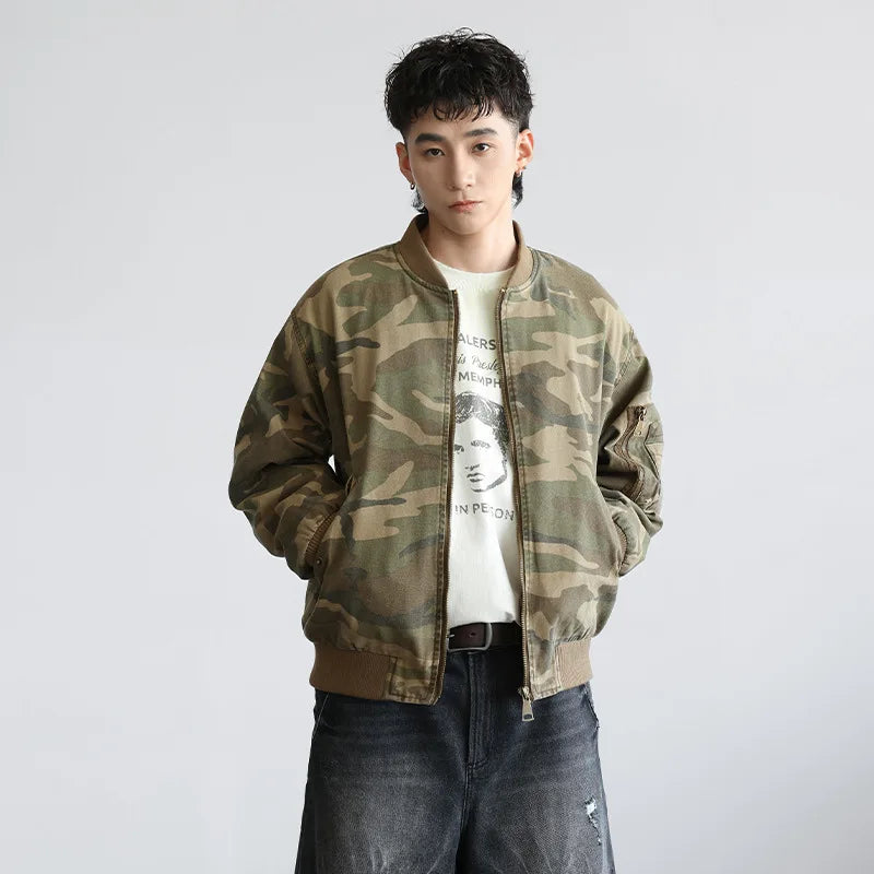Chaqueta bomber de béisbol con estampado de camuflaje estilo americano vintage