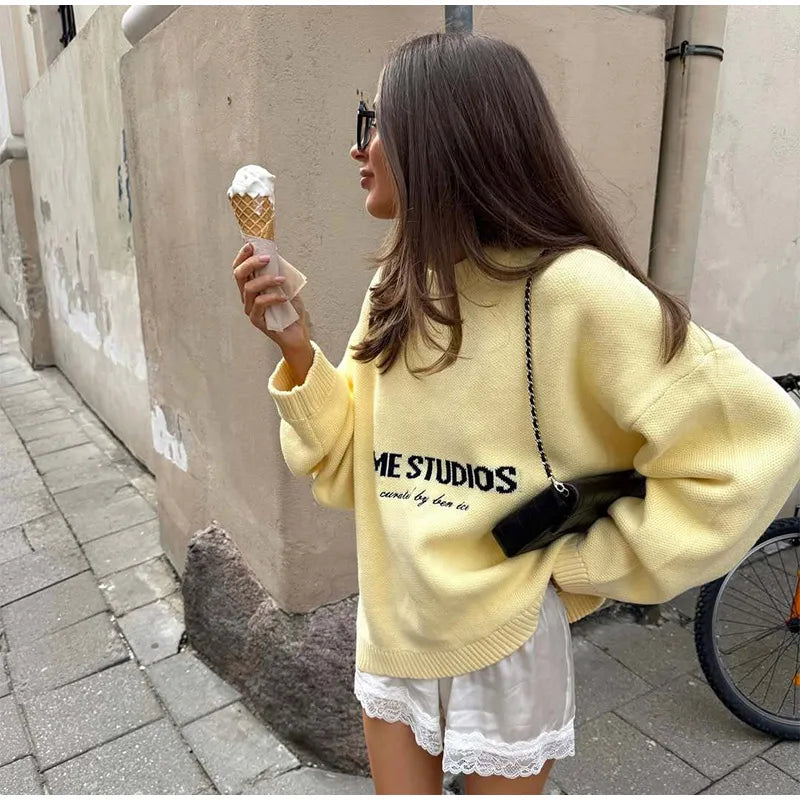 Elegant Yellow Round Neck Knitted Sweater