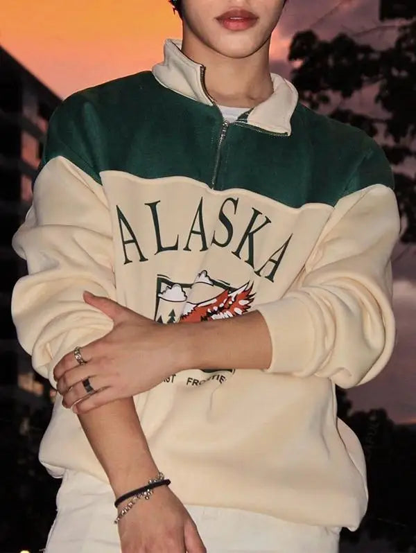 Vintage Alaska Graphic Fleece Sweatshirt
