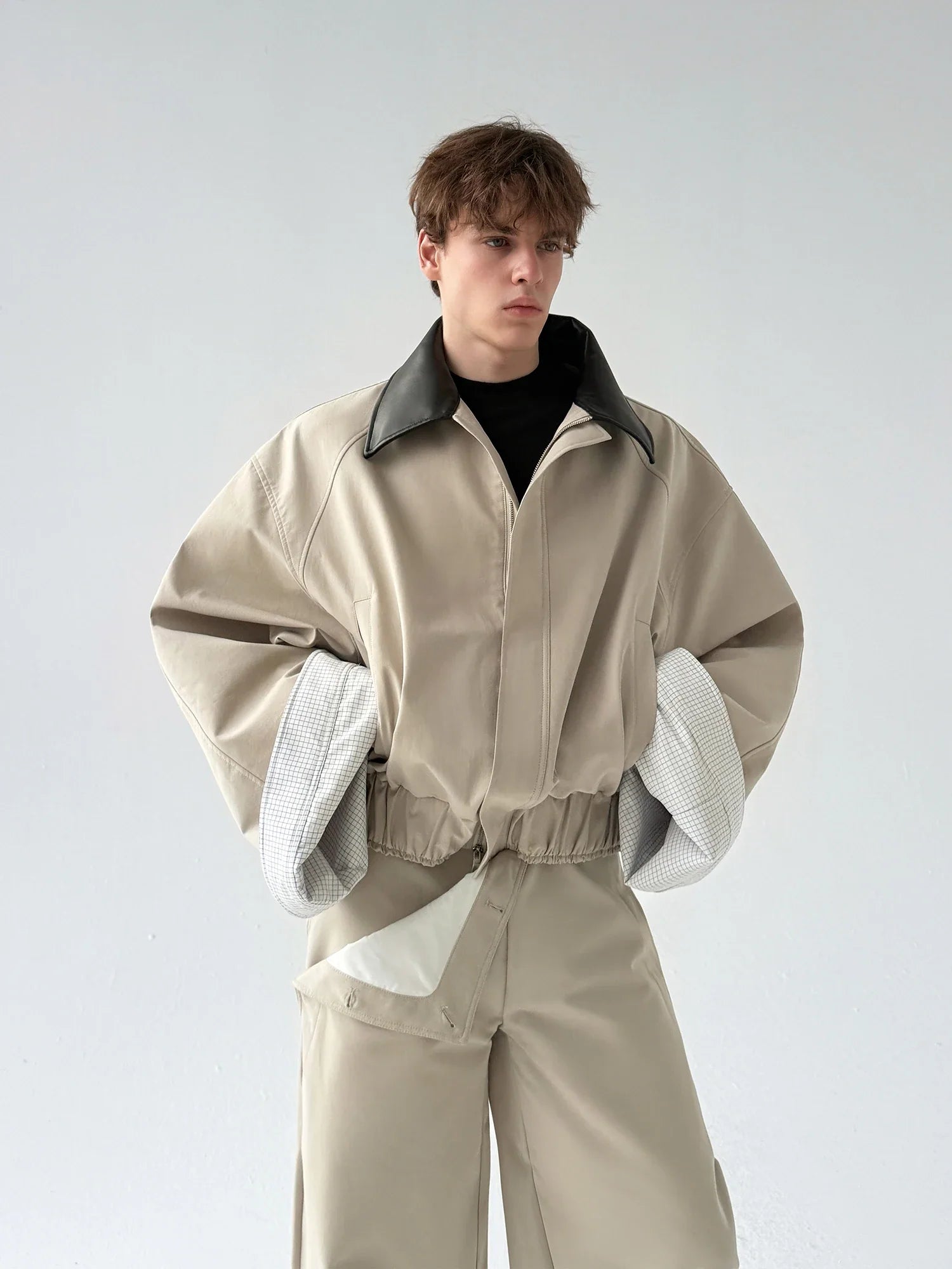 Veste à col épissé et poches flatteuse et chic