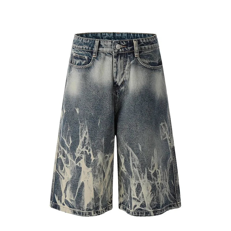 Pantaloncini in denim con stampa grafica a fiamme