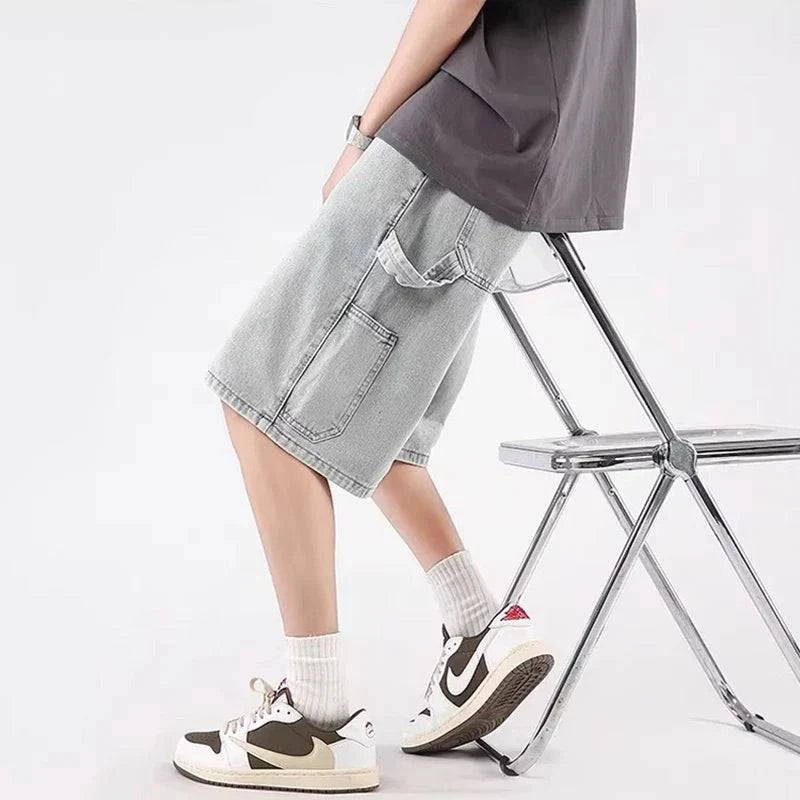 Lässige hohe blaue Denim-Shorts