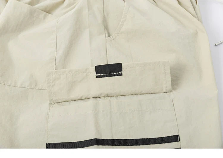 Pantaloncini cargo vintage con bordo a vista