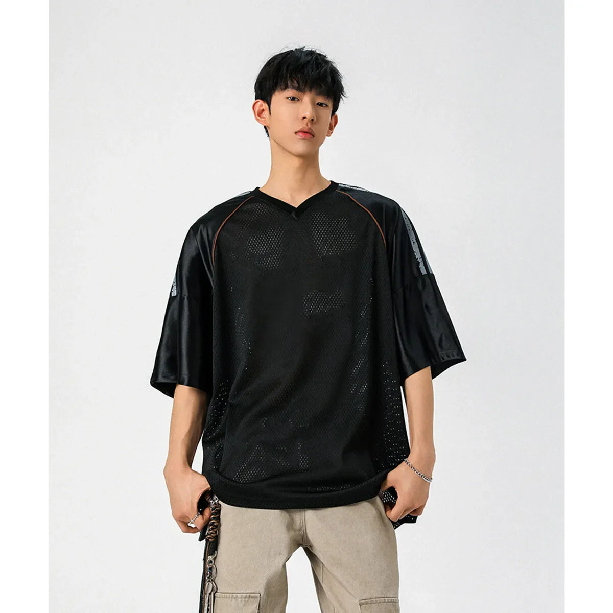 Camiseta informal japonesa de malla transpirable con cuello en V
