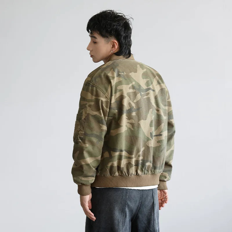 Chaqueta bomber de béisbol con estampado de camuflaje estilo americano vintage
