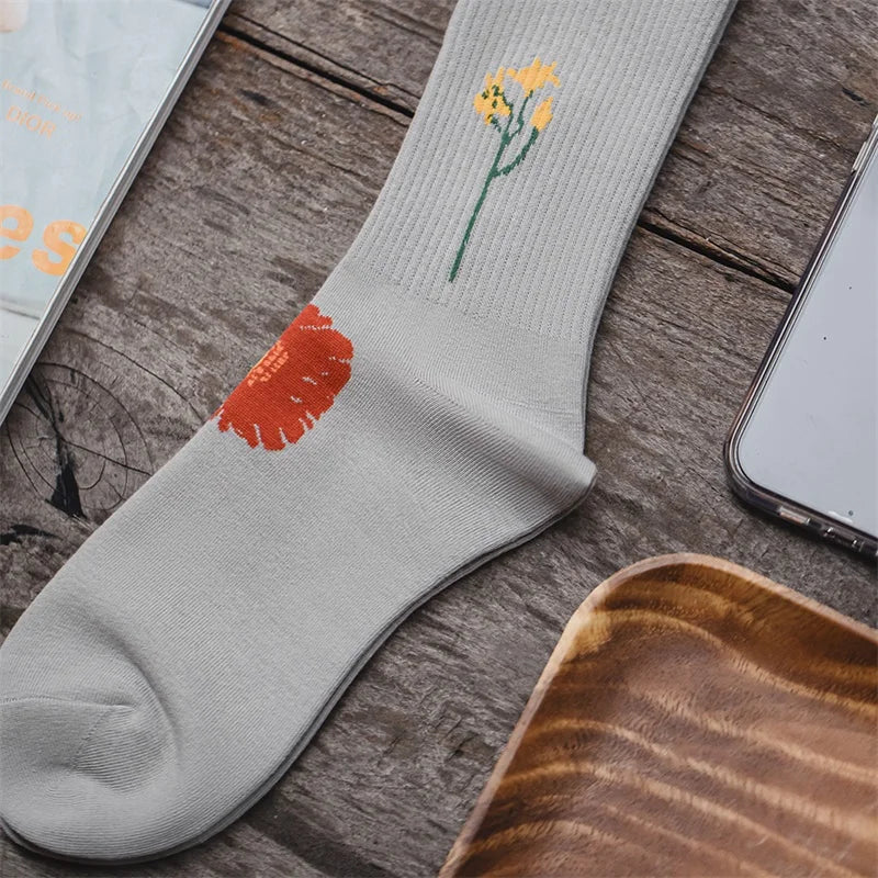 Vintage Floral Jacquard Knit Crew Socks