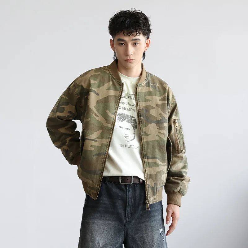 Chaqueta bomber de béisbol con estampado de camuflaje estilo americano vintage