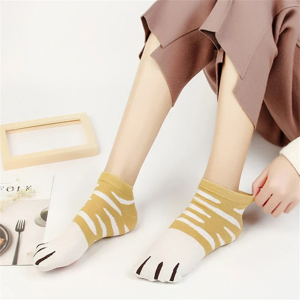 Cute Knitted Cat Claw Ankle School Socks
