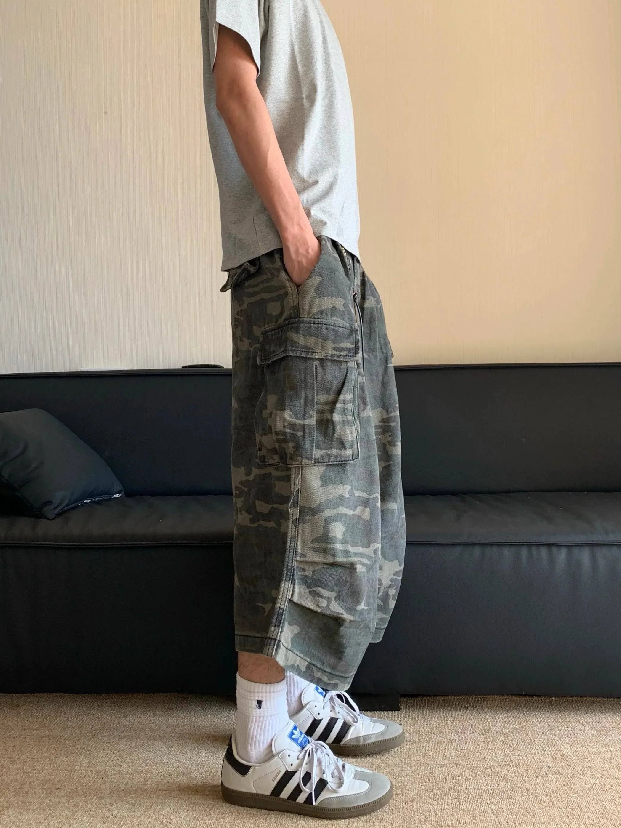 Pantalones cortos holgados de camuflaje con cintura alta vintage