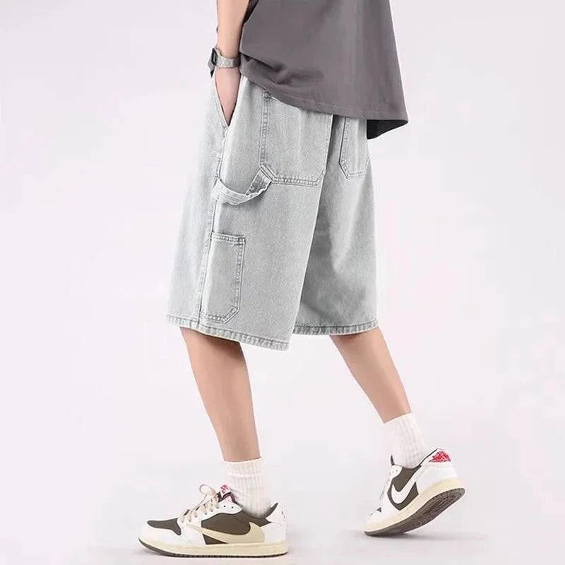Lässige hohe blaue Denim-Shorts
