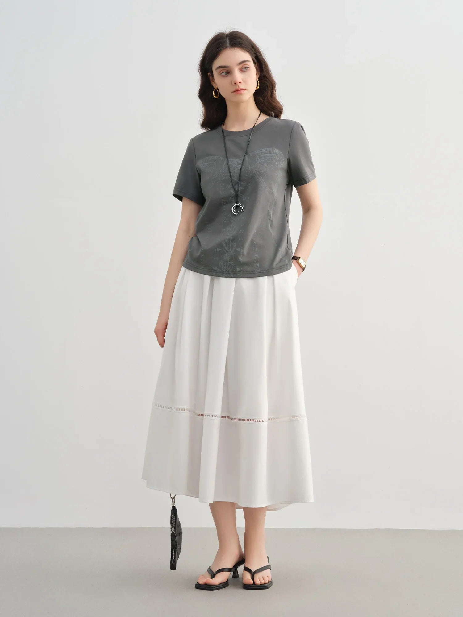Slimming Slogan Print Round Neck T-Shirt