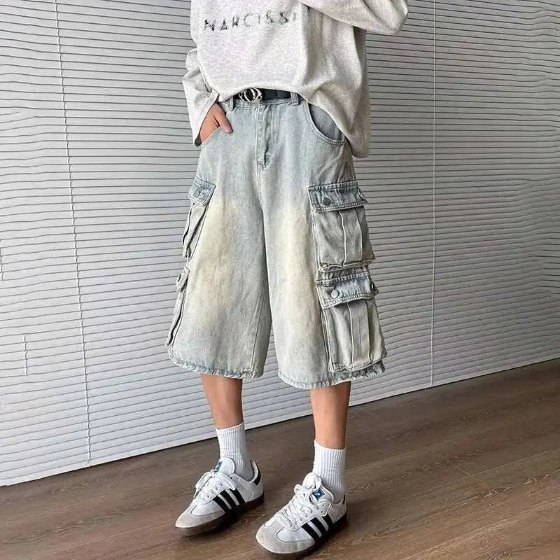 Insulated Stylish Gradient Washed Denim Jorts