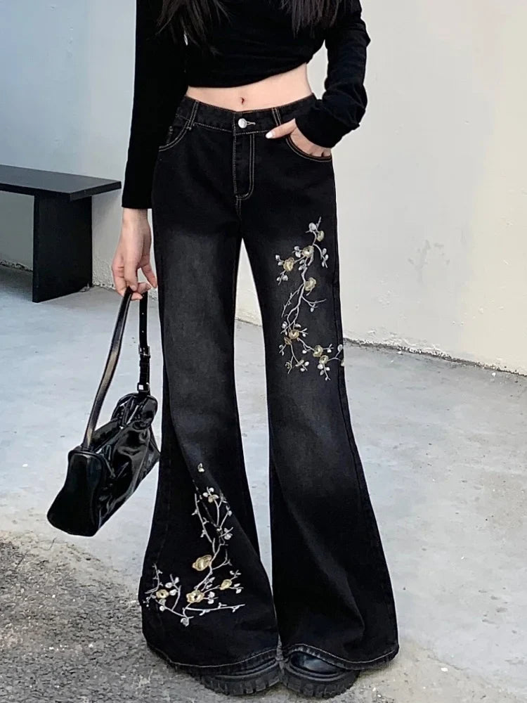 Vintage Flower Embroidered Flare Jeans