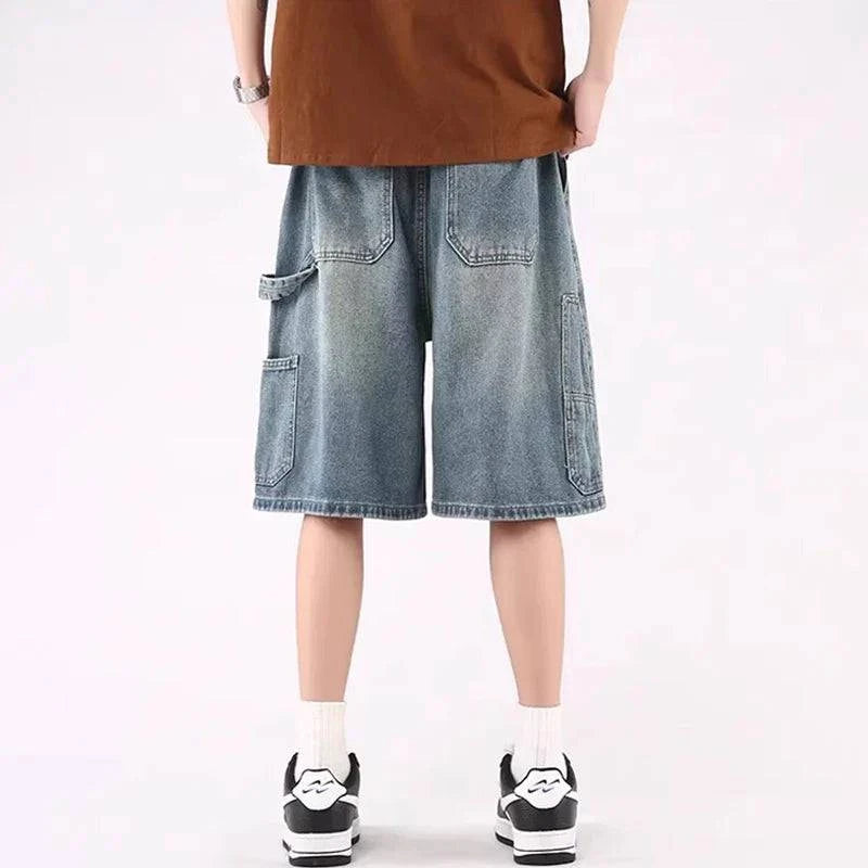 Lässige hohe blaue Denim-Shorts