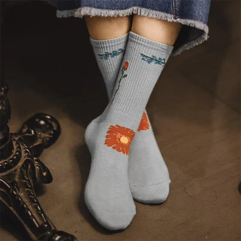 Vintage Floral Jacquard Knit Crew Socks