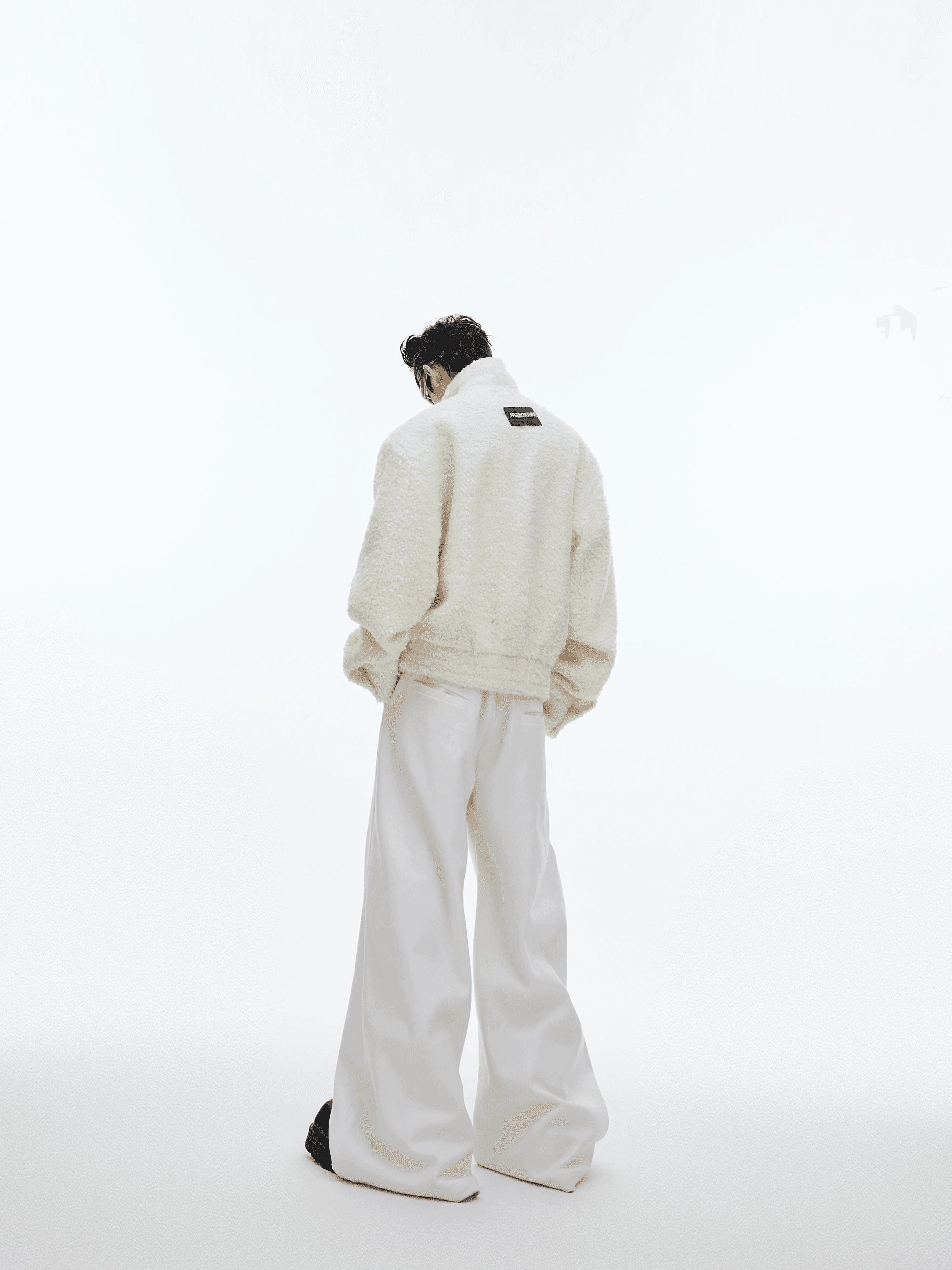 Woolen Silhouette Short Jacket