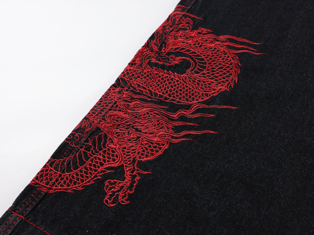 Pantalon en jean large brodé dragon Madxmarx
