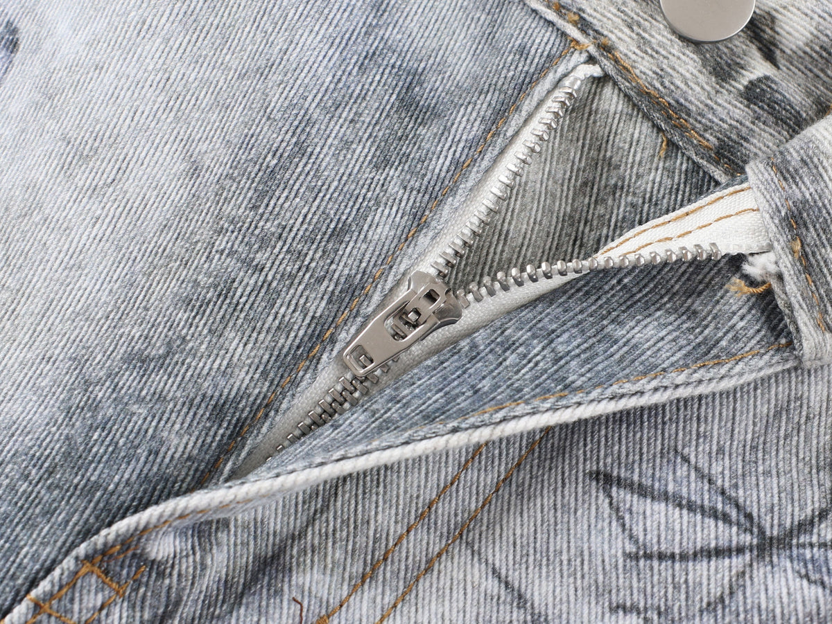 Pantalon en jean délavé à coupe incurvée Madxmarx Graffiti