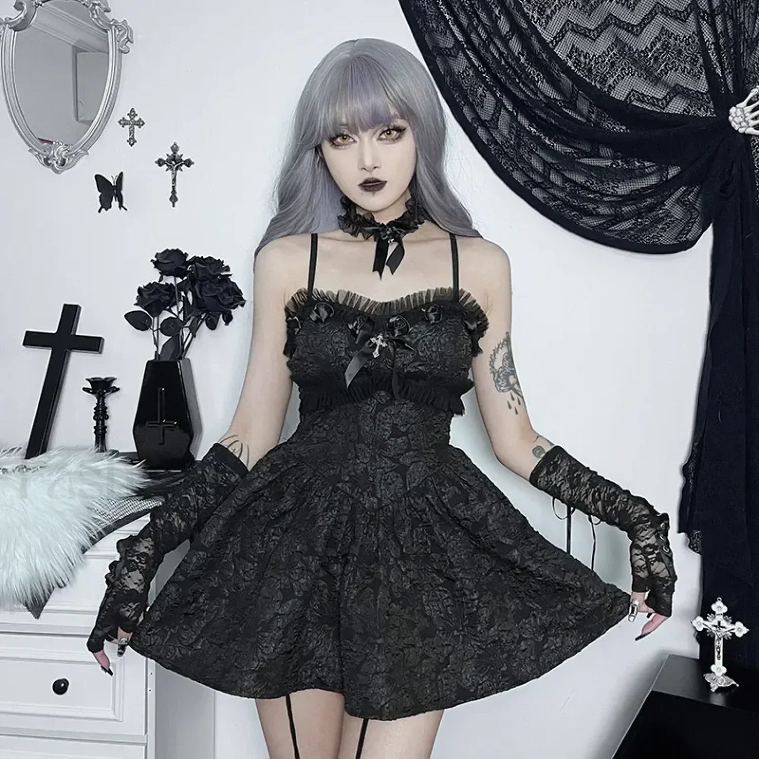 Robe mini noire dos nu, style corset, à volants, en dentelle rose, à motifs et patchwork, pour soirée, style A-line.