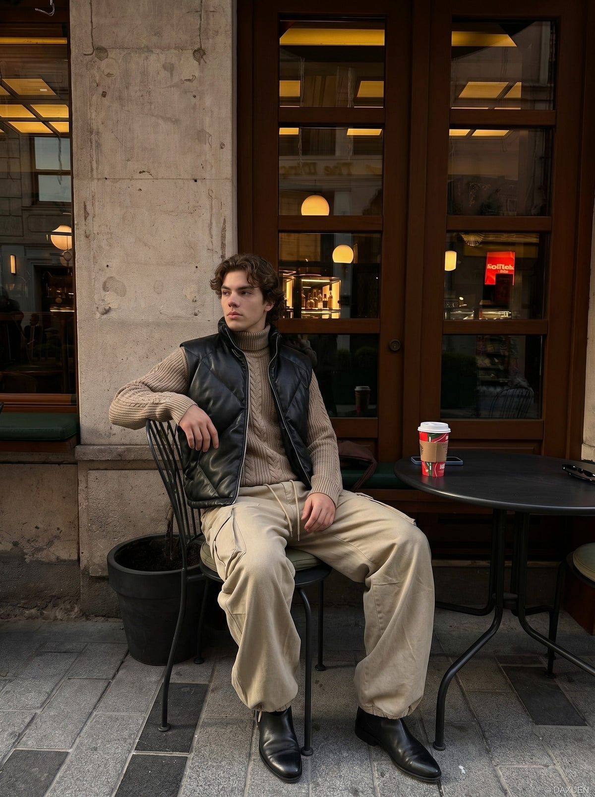 Baggy Wide-Leg Cargo Pants