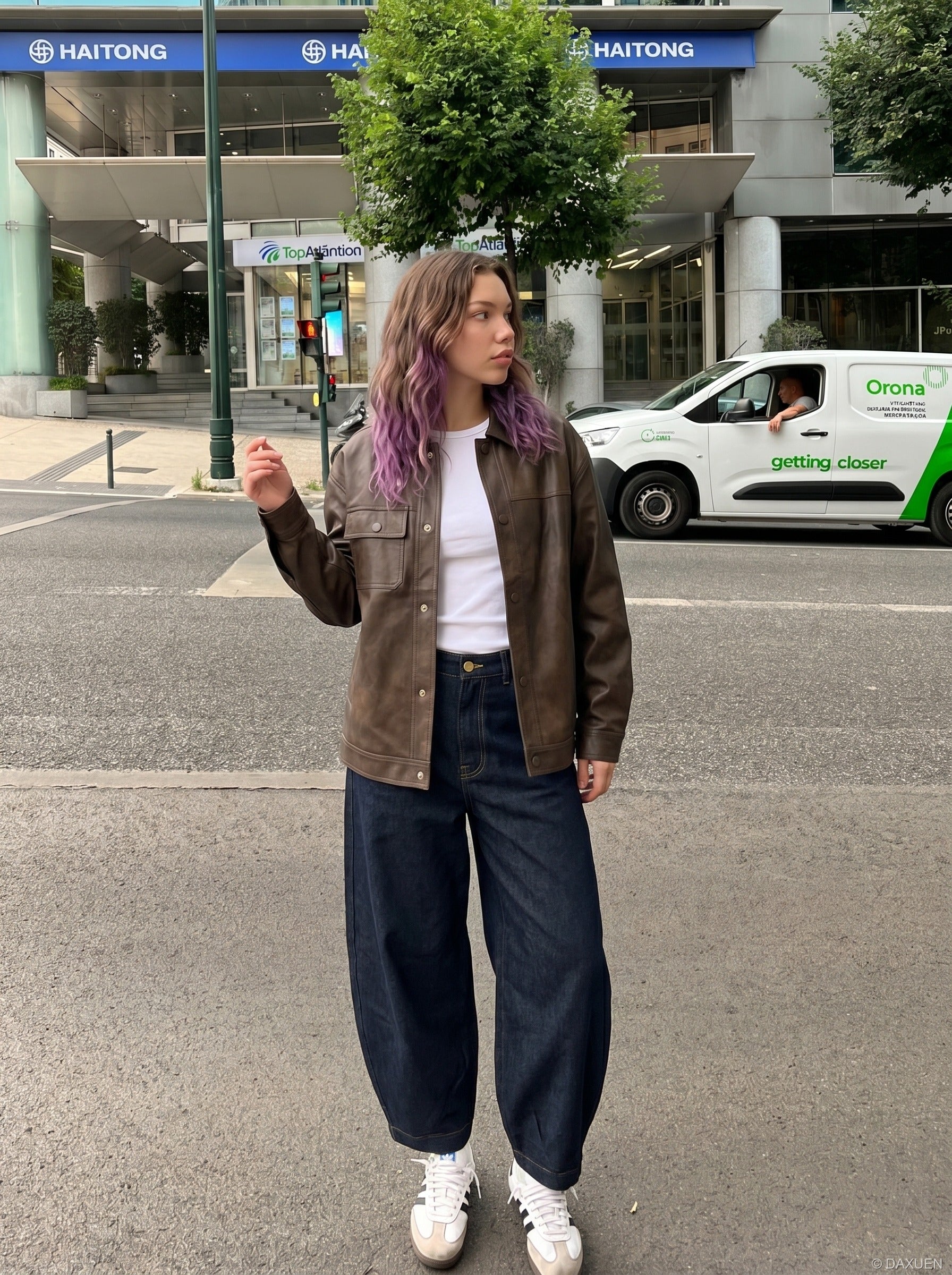 Dark Blue Barrel-Leg Jeans