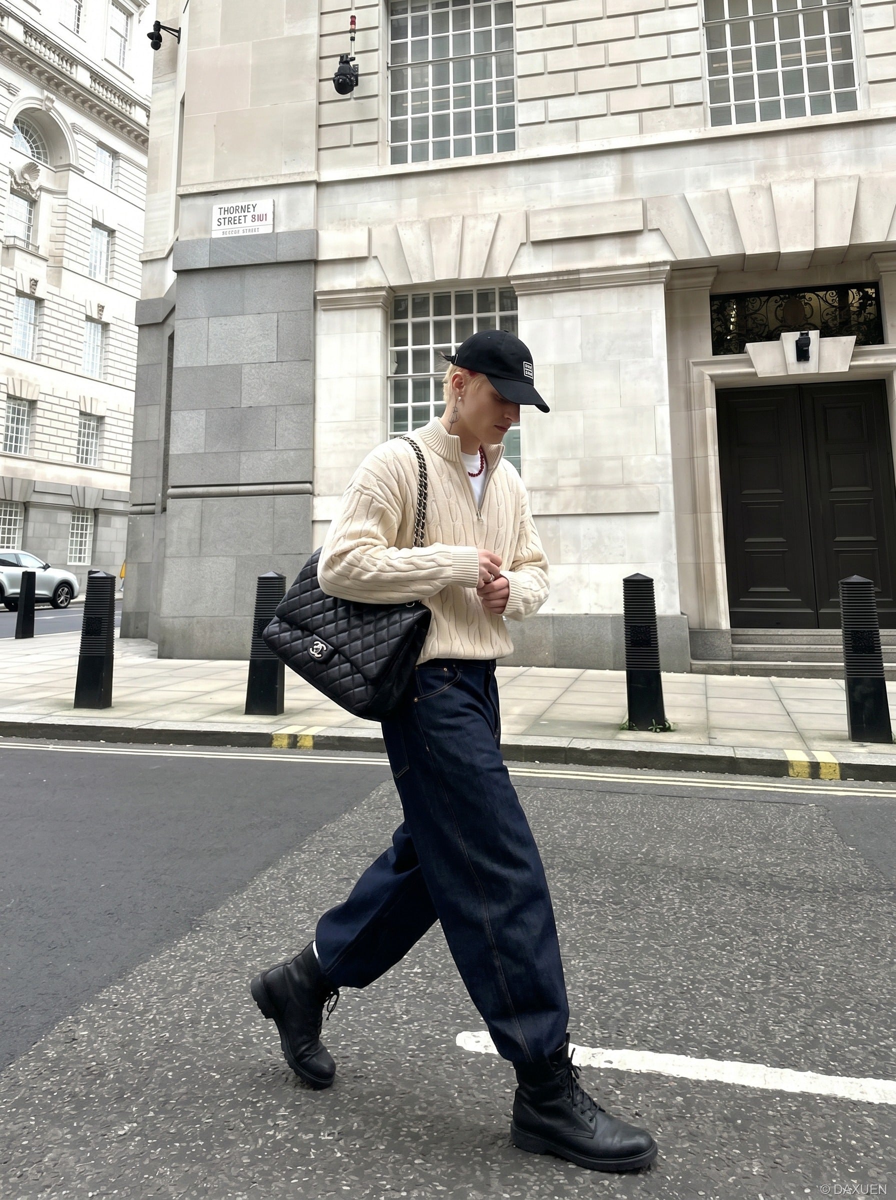 Dark Blue Barrel-Leg Jeans